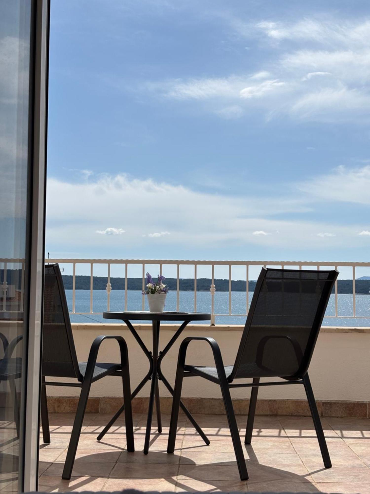 Plava Laguna Zavala Dış mekan fotoğraf
